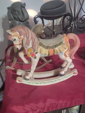 Decorative Vintage-Style Rocking Horse Figurine - Pink & Cream